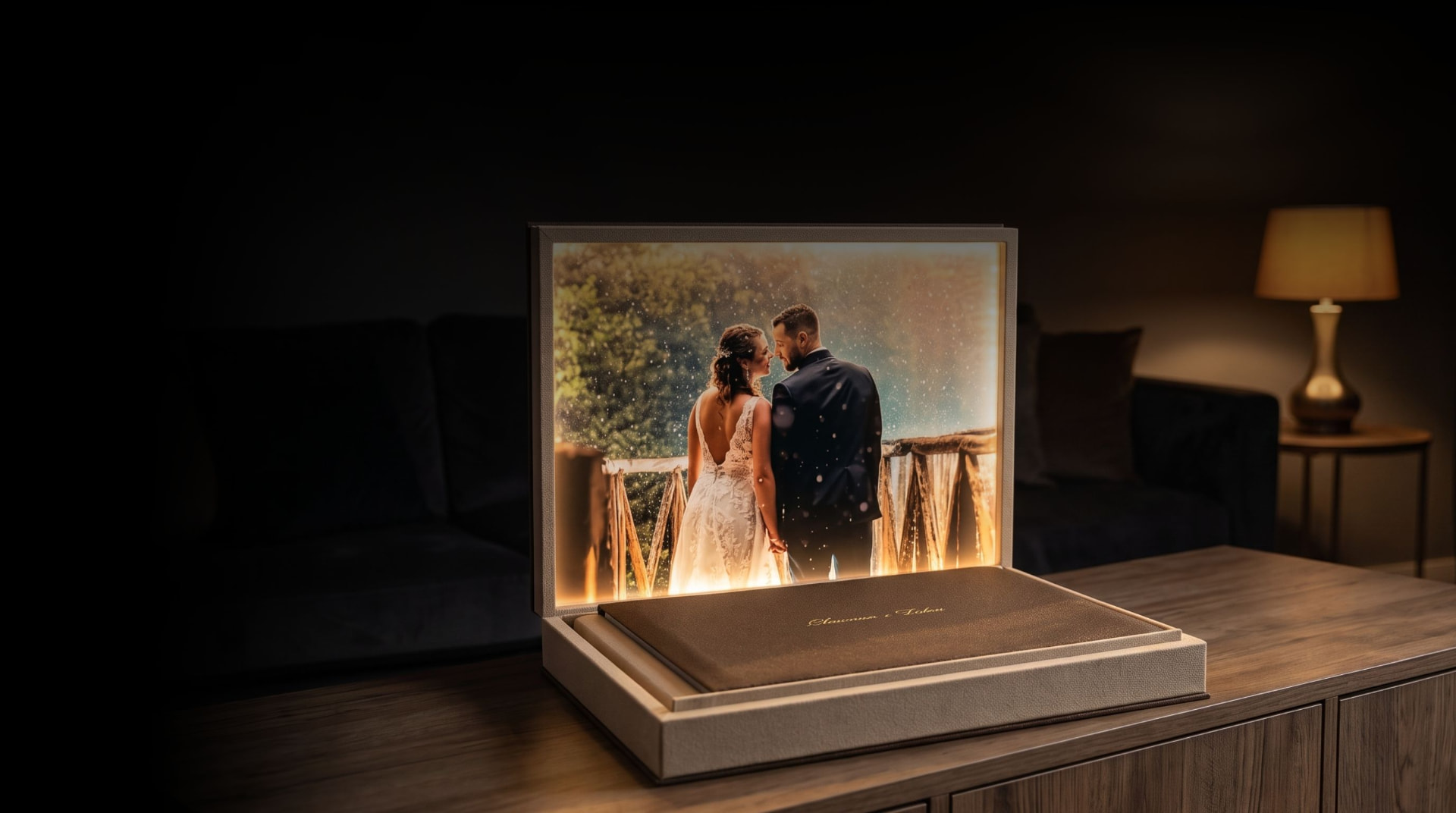 Album matrimoniale di prestigio con cofanetto illuminato